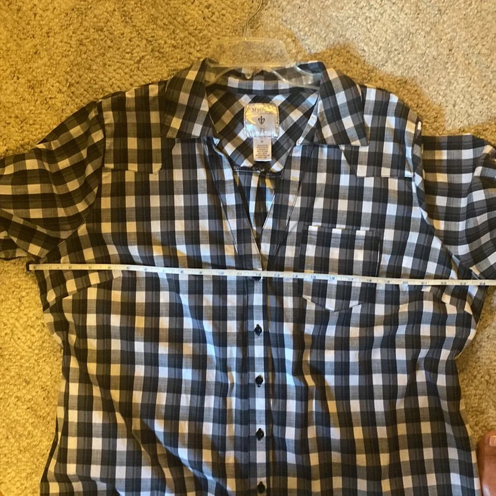 Black and white plaid button up shirt